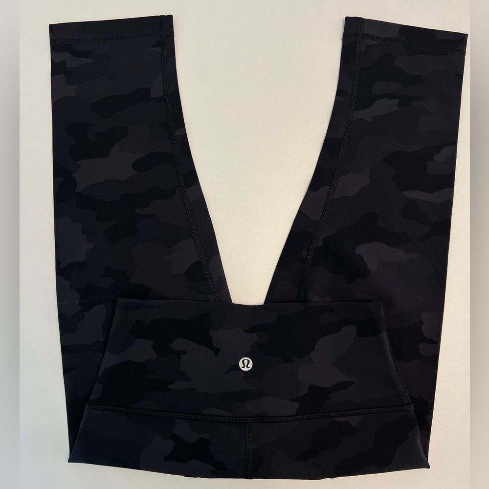 LULULEMON WUNDER UNDER SMOOTH COVER HIGH RISE TIGHT 16” INSEAM CAMO SIZE 4